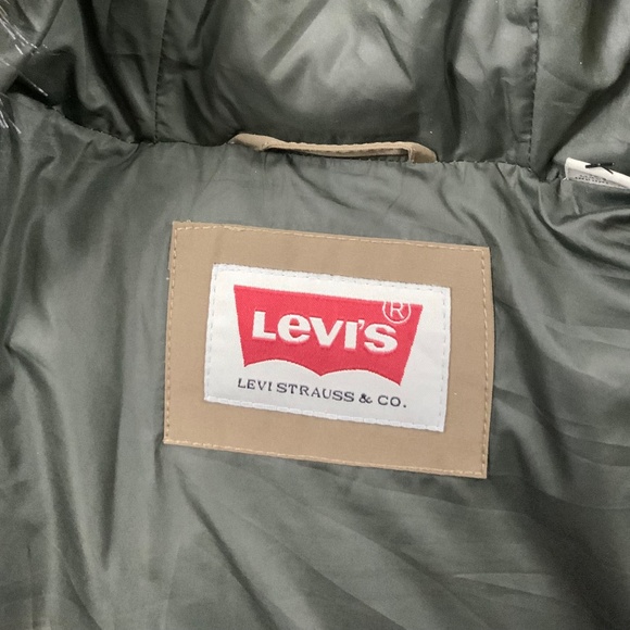 WOMEN’S LEVI’S WINTER PARKA SIZE XL - Picture 11 of 12